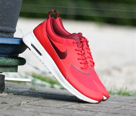 nike air max thea rot kupfer|air max thea foot locker.